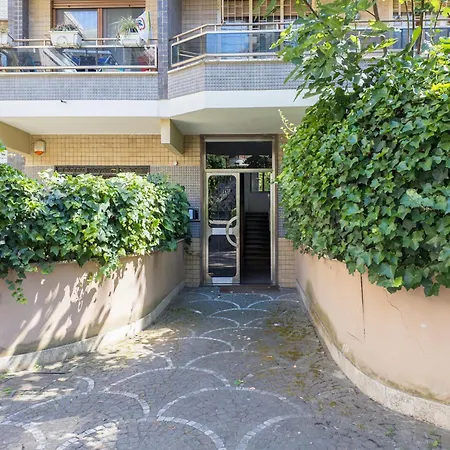The Rent - Spacious Flat A Stone's Throw From The Vatican Apartment *